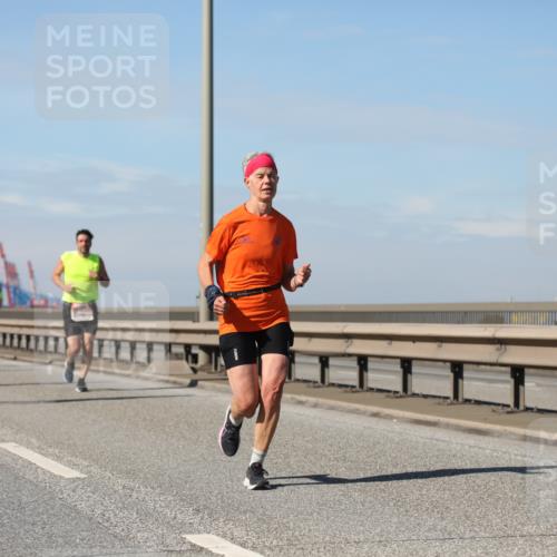 03.10.2025 - Köhlbrandbrückenlauf Yannick Fuchs http://msf.ph/oto/9194868 03.10.2025 11:57:23 Position 3  meine-sportfotos.de