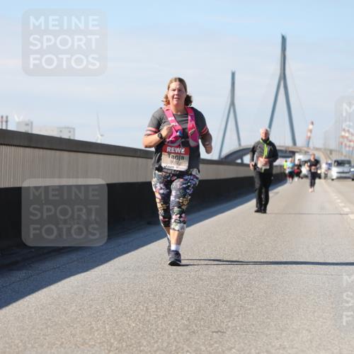 03.10.2025 - Köhlbrandbrückenlauf Yannick Fuchs http://msf.ph/oto/9194892 03.10.2025 12:21:55 Position 3 5612 meine-sportfotos.de