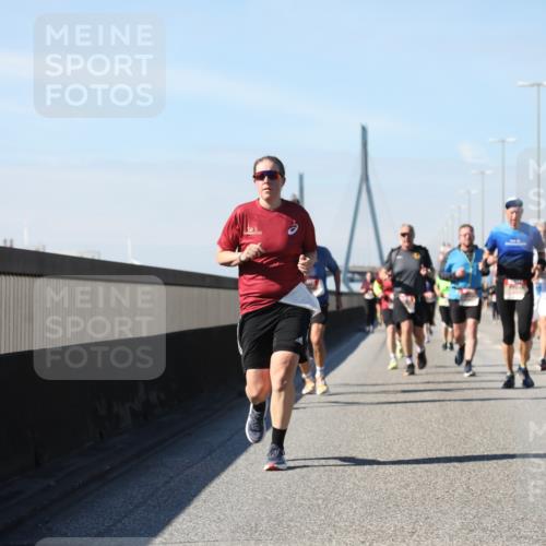 03.10.2025 - Köhlbrandbrückenlauf Yannick Fuchs http://msf.ph/oto/9194914 03.10.2025 11:57:28 Position 3 4760 meine-sportfotos.de