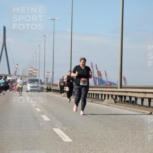 03.10.2025 - Köhlbrandbrückenlauf Yannick Fuchs http://msf.ph/oto/9194929 03.10.2025 12:22:17 Position 3  meine-sportfotos.de