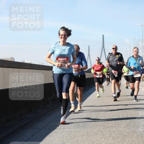 03.10.2025 - Köhlbrandbrückenlauf Yannick Fuchs http://msf.ph/oto/9194939 03.10.2025 11:57:31 Position 3 09, 6377 meine-sportfotos.de
