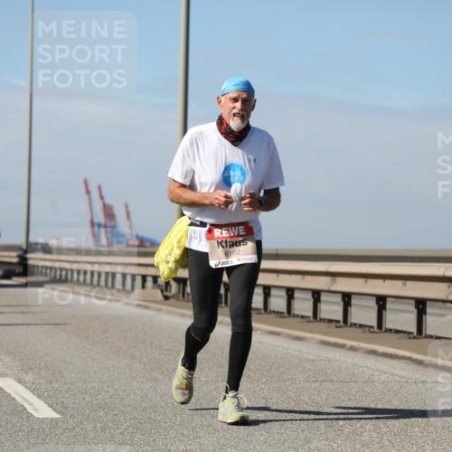 03.10.2025 - Köhlbrandbrückenlauf Yannick Fuchs http://msf.ph/oto/9194955 03.10.2025 12:22:40 Position 3 6102 meine-sportfotos.de