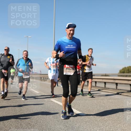 03.10.2025 - Köhlbrandbrückenlauf Yannick Fuchs http://msf.ph/oto/9194958 03.10.2025 11:57:33 Position 3 09, 6377 meine-sportfotos.de