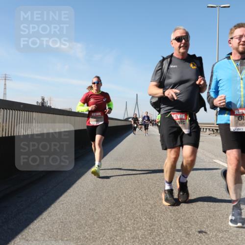 03.10.2025 - Köhlbrandbrückenlauf Yannick Fuchs http://msf.ph/oto/9194972 03.10.2025 11:57:35 Position 3 6208 meine-sportfotos.de
