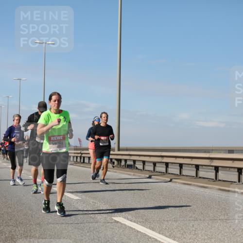 03.10.2025 - Köhlbrandbrückenlauf Yannick Fuchs http://msf.ph/oto/9194986 03.10.2025 11:57:37 Position 3  meine-sportfotos.de