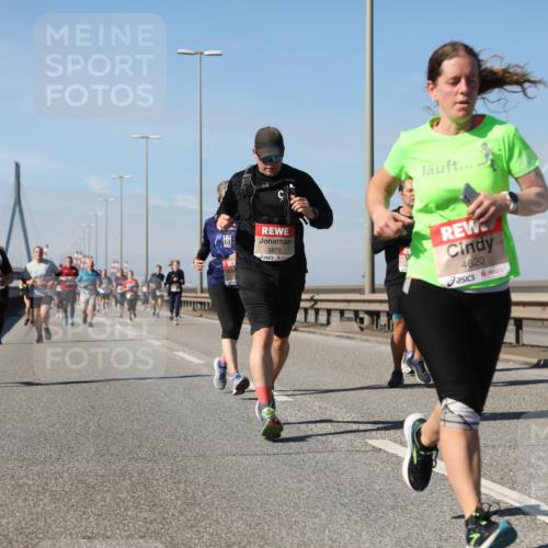 03.10.2025 - Köhlbrandbrückenlauf Yannick Fuchs http://msf.ph/oto/9194994 03.10.2025 11:57:38 Position 3 5879, 4620 meine-sportfotos.de