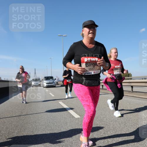 03.10.2025 - Köhlbrandbrückenlauf Yannick Fuchs http://msf.ph/oto/9194997 03.10.2025 12:22:49 Position 3 5547, 2, 5603 meine-sportfotos.de