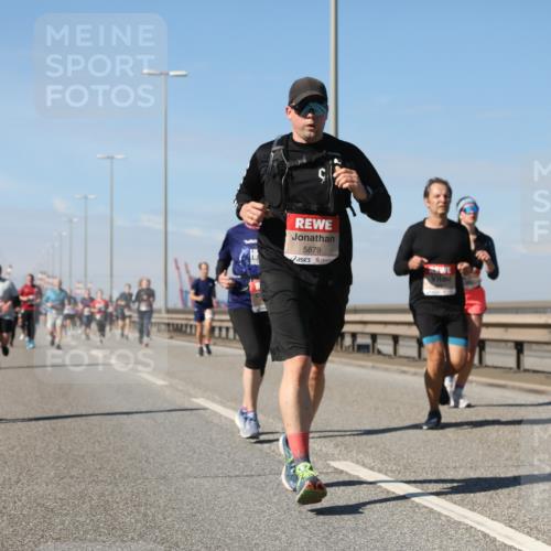 03.10.2025 - Köhlbrandbrückenlauf Yannick Fuchs http://msf.ph/oto/9195001 03.10.2025 11:57:39 Position 3 5879 meine-sportfotos.de