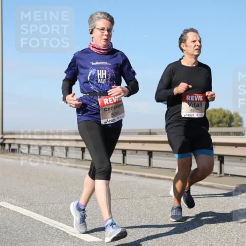 03.10.2025 - Köhlbrandbrückenlauf Yannick Fuchs http://msf.ph/oto/9195011 03.10.2025 11:57:40 Position 3 5694, 4861 meine-sportfotos.de