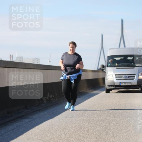03.10.2025 - Köhlbrandbrückenlauf Yannick Fuchs http://msf.ph/oto/9195014 03.10.2025 12:22:52 Position 3 1249 meine-sportfotos.de