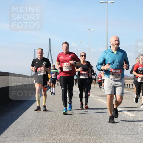 03.10.2025 - Köhlbrandbrückenlauf Yannick Fuchs http://msf.ph/oto/9195041 03.10.2025 11:57:48 Position 3 6153, 5129 meine-sportfotos.de