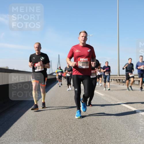 03.10.2025 - Köhlbrandbrückenlauf Yannick Fuchs http://msf.ph/oto/9195051 03.10.2025 11:57:50 Position 3 6153, 51 meine-sportfotos.de