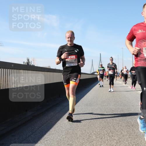 03.10.2025 - Köhlbrandbrückenlauf Yannick Fuchs http://msf.ph/oto/9195052 03.10.2025 11:57:51 Position 3 6435, 6153 meine-sportfotos.de