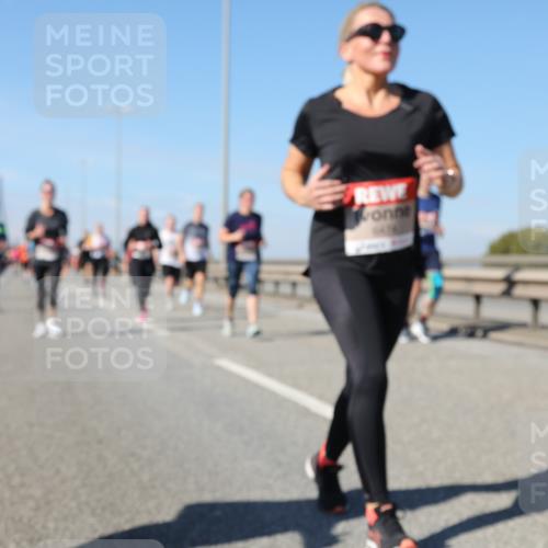 03.10.2025 - Köhlbrandbrückenlauf Yannick Fuchs http://msf.ph/oto/9195055 03.10.2025 11:57:52 Position 3  meine-sportfotos.de