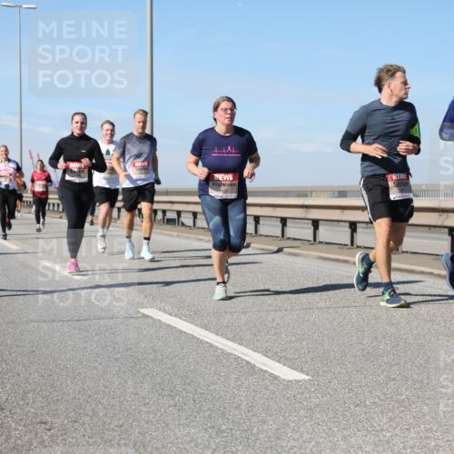 03.10.2025 - Köhlbrandbrückenlauf Yannick Fuchs http://msf.ph/oto/9195056 03.10.2025 11:57:52 Position 3 5168, 4242 meine-sportfotos.de