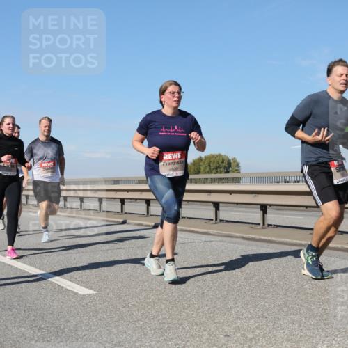 03.10.2025 - Köhlbrandbrückenlauf Yannick Fuchs http://msf.ph/oto/9195061 03.10.2025 11:57:54 Position 3 5168, 4600, 4242 meine-sportfotos.de