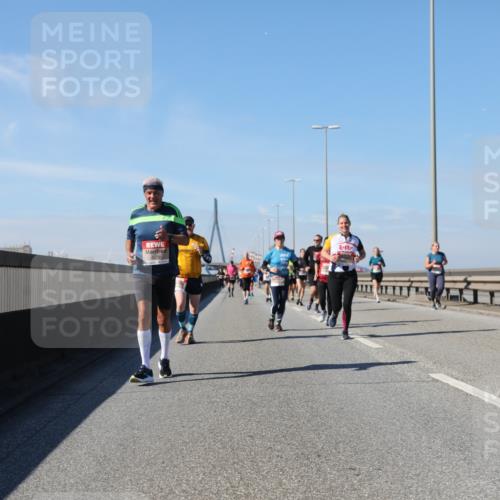 03.10.2025 - Köhlbrandbrückenlauf Yannick Fuchs http://msf.ph/oto/9195066 03.10.2025 11:57:55 Position 3  meine-sportfotos.de