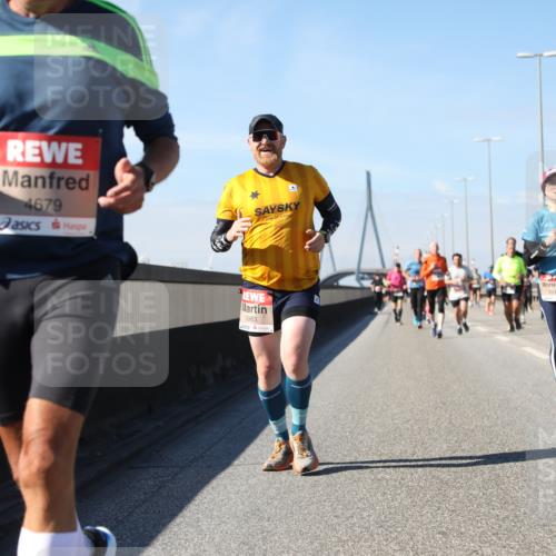 03.10.2025 - Köhlbrandbrückenlauf Yannick Fuchs http://msf.ph/oto/9195072 03.10.2025 11:57:57 Position 3 4679, 5983, 4333 meine-sportfotos.de