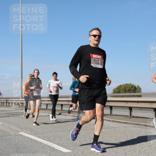 03.10.2025 - Köhlbrandbrückenlauf Yannick Fuchs http://msf.ph/oto/9195080 03.10.2025 11:58:00 Position 3 6761 meine-sportfotos.de