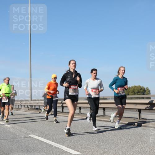 03.10.2025 - Köhlbrandbrückenlauf Yannick Fuchs http://msf.ph/oto/9195083 03.10.2025 11:58:01 Position 3 5453 meine-sportfotos.de