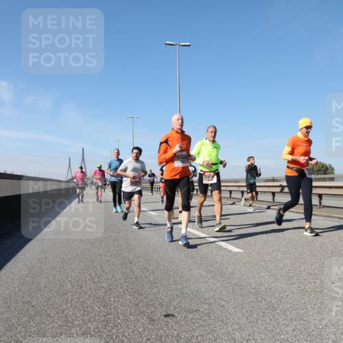 03.10.2025 - Köhlbrandbrückenlauf Yannick Fuchs http://msf.ph/oto/9195092 03.10.2025 11:58:03 Position 3  meine-sportfotos.de