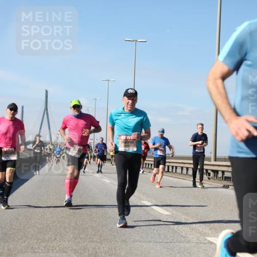 03.10.2025 - Köhlbrandbrückenlauf Yannick Fuchs http://msf.ph/oto/9195103 03.10.2025 11:58:06 Position 3 6097 meine-sportfotos.de