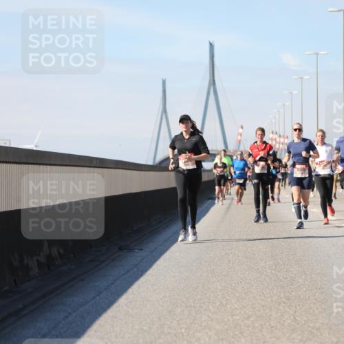 03.10.2025 - Köhlbrandbrückenlauf Yannick Fuchs http://msf.ph/oto/9195115 03.10.2025 11:58:09 Position 3  meine-sportfotos.de