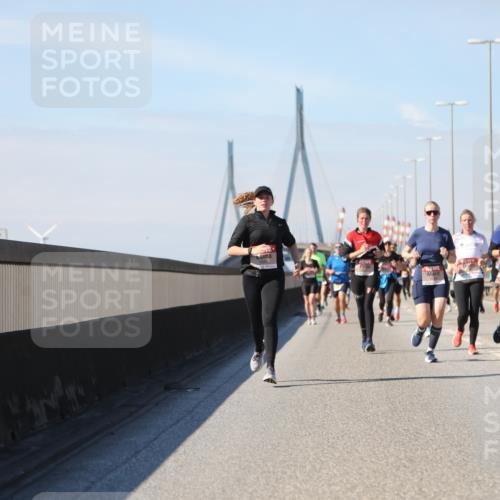 03.10.2025 - Köhlbrandbrückenlauf Yannick Fuchs http://msf.ph/oto/9195117 03.10.2025 11:58:10 Position 3  meine-sportfotos.de