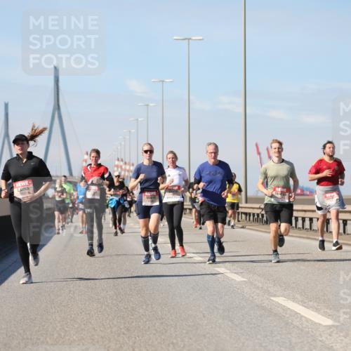 03.10.2025 - Köhlbrandbrückenlauf Yannick Fuchs http://msf.ph/oto/9195119 03.10.2025 11:58:10 Position 3 5691 meine-sportfotos.de