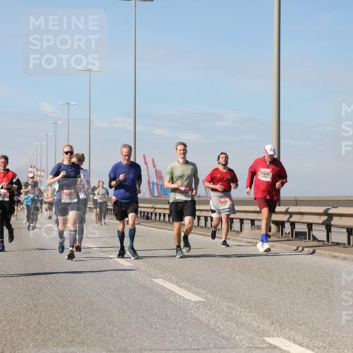 03.10.2025 - Köhlbrandbrückenlauf Yannick Fuchs http://msf.ph/oto/9195123 03.10.2025 11:58:11 Position 3  meine-sportfotos.de