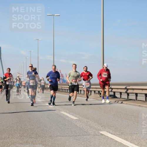 03.10.2025 - Köhlbrandbrückenlauf Yannick Fuchs http://msf.ph/oto/9195125 03.10.2025 11:58:11 Position 3  meine-sportfotos.de