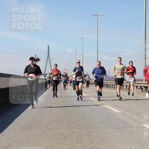 03.10.2025 - Köhlbrandbrückenlauf Yannick Fuchs http://msf.ph/oto/9195126 03.10.2025 11:58:11 Position 3  meine-sportfotos.de