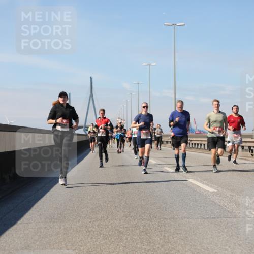 03.10.2025 - Köhlbrandbrückenlauf Yannick Fuchs http://msf.ph/oto/9195127 03.10.2025 11:58:12 Position 3  meine-sportfotos.de