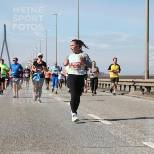 03.10.2025 - Köhlbrandbrückenlauf Yannick Fuchs http://msf.ph/oto/9195146 03.10.2025 11:58:17 Position 3 5429 meine-sportfotos.de