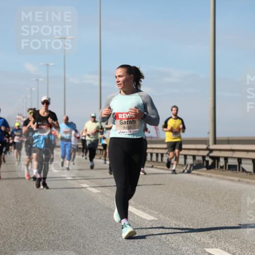 03.10.2025 - Köhlbrandbrückenlauf Yannick Fuchs http://msf.ph/oto/9195150 03.10.2025 11:58:18 Position 3 5429 meine-sportfotos.de