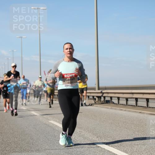 03.10.2025 - Köhlbrandbrückenlauf Yannick Fuchs http://msf.ph/oto/9195153 03.10.2025 11:58:18 Position 3 5429 meine-sportfotos.de