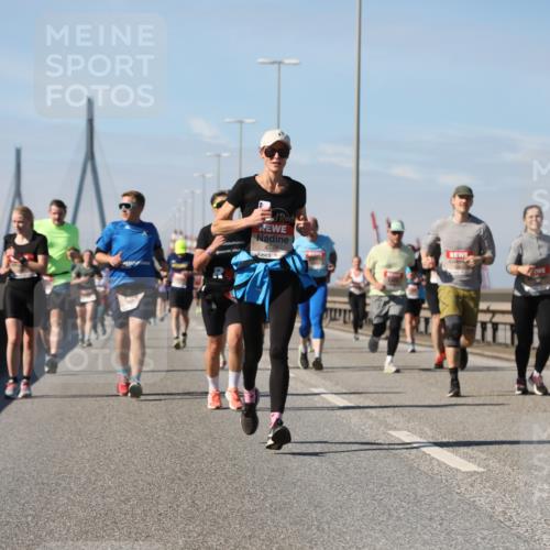 03.10.2025 - Köhlbrandbrückenlauf Yannick Fuchs http://msf.ph/oto/9195159 03.10.2025 11:58:20 Position 3 4746 meine-sportfotos.de