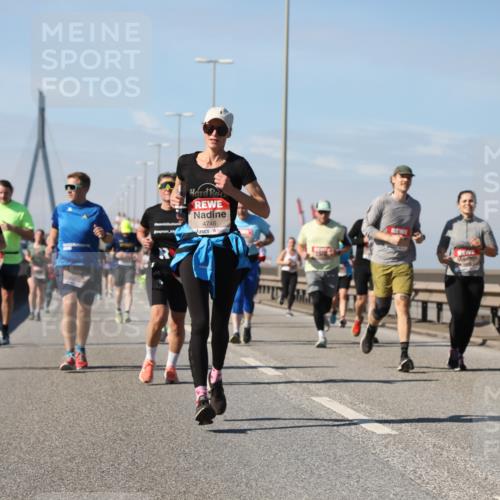 03.10.2025 - Köhlbrandbrückenlauf Yannick Fuchs http://msf.ph/oto/9195161 03.10.2025 11:58:20 Position 3 4746 meine-sportfotos.de