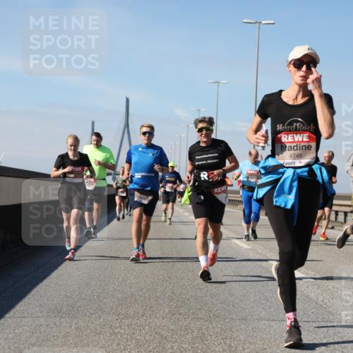03.10.2025 - Köhlbrandbrückenlauf Yannick Fuchs http://msf.ph/oto/9195166 03.10.2025 11:58:21 Position 3 4746 meine-sportfotos.de