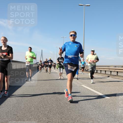 03.10.2025 - Köhlbrandbrückenlauf Yannick Fuchs http://msf.ph/oto/9195179 03.10.2025 11:58:25 Position 3 4672 meine-sportfotos.de