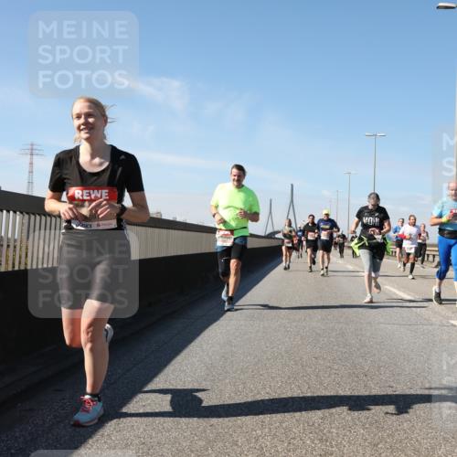 03.10.2025 - Köhlbrandbrückenlauf Yannick Fuchs http://msf.ph/oto/9195182 03.10.2025 11:58:25 Position 3  meine-sportfotos.de