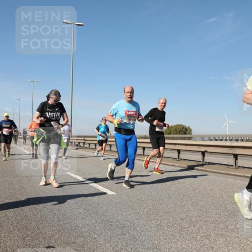 03.10.2025 - Köhlbrandbrückenlauf Yannick Fuchs http://msf.ph/oto/9195189 03.10.2025 11:58:27 Position 3 4144 meine-sportfotos.de