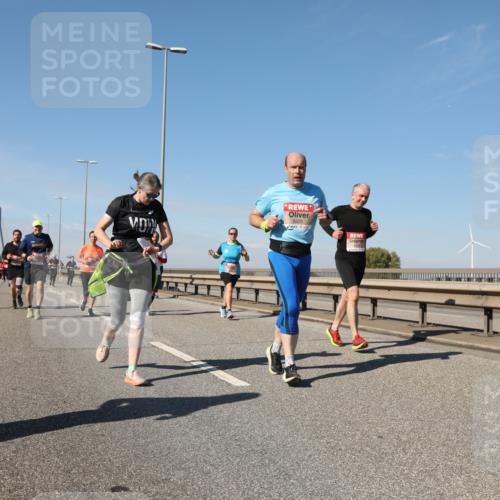 03.10.2025 - Köhlbrandbrückenlauf Yannick Fuchs http://msf.ph/oto/9195190 03.10.2025 11:58:27 Position 3 6225 meine-sportfotos.de