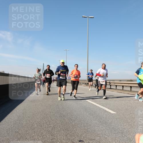 03.10.2025 - Köhlbrandbrückenlauf Yannick Fuchs http://msf.ph/oto/9195197 03.10.2025 11:58:28 Position 3  meine-sportfotos.de