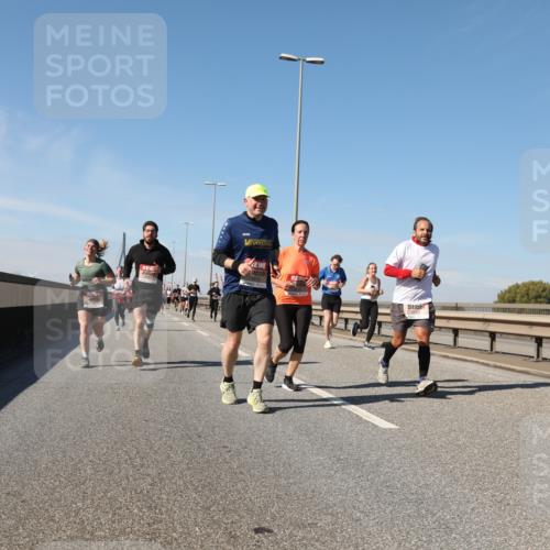 03.10.2025 - Köhlbrandbrückenlauf Yannick Fuchs http://msf.ph/oto/9195200 03.10.2025 11:58:29 Position 3  meine-sportfotos.de