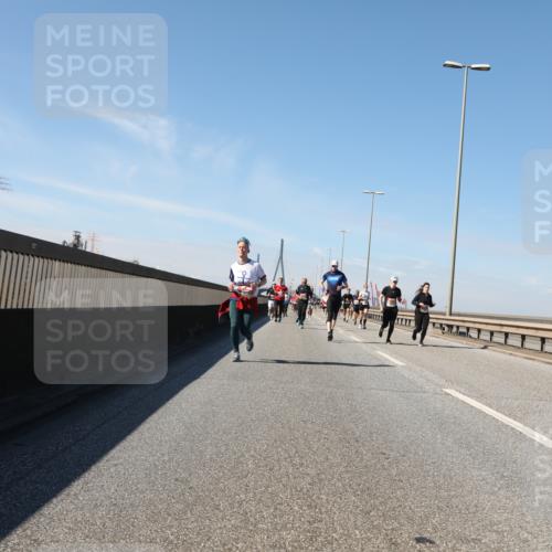 03.10.2025 - Köhlbrandbrückenlauf Yannick Fuchs http://msf.ph/oto/9195219 03.10.2025 11:58:32 Position 3  meine-sportfotos.de
