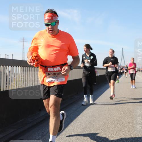 03.10.2025 - Köhlbrandbrückenlauf Yannick Fuchs http://msf.ph/oto/9195265 03.10.2025 11:58:45 Position 3 4077 meine-sportfotos.de