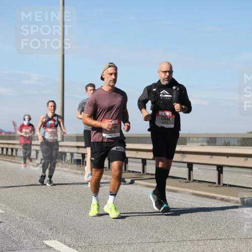 03.10.2025 - Köhlbrandbrückenlauf Yannick Fuchs http://msf.ph/oto/9195278 03.10.2025 11:58:49 Position 3 5059, 4539 meine-sportfotos.de