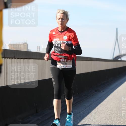 03.10.2025 - Köhlbrandbrückenlauf Yannick Fuchs http://msf.ph/oto/9195311 03.10.2025 11:59:01 Position 3 6429, 89 meine-sportfotos.de