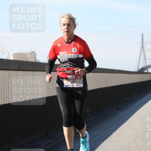 03.10.2025 - Köhlbrandbrückenlauf Yannick Fuchs http://msf.ph/oto/9195312 03.10.2025 11:59:01 Position 3 6429, 4889 meine-sportfotos.de